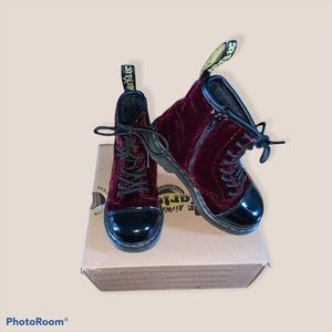 Dr.Marten Kids AIRWair BurgundyVelvet boots 9